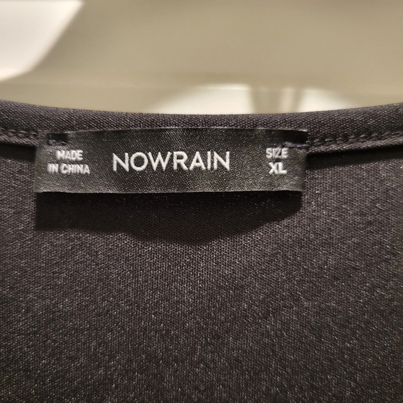 Black mini dress, never worn - Picture 2 of 3